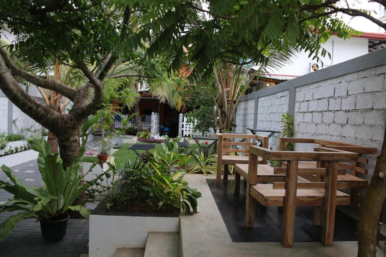 Hotel Surf'N Lanka - Surf School Weligama Exterior foto